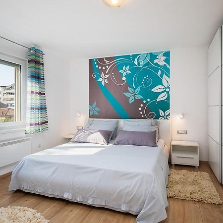 Apartment Kim Pula Bagian luar foto