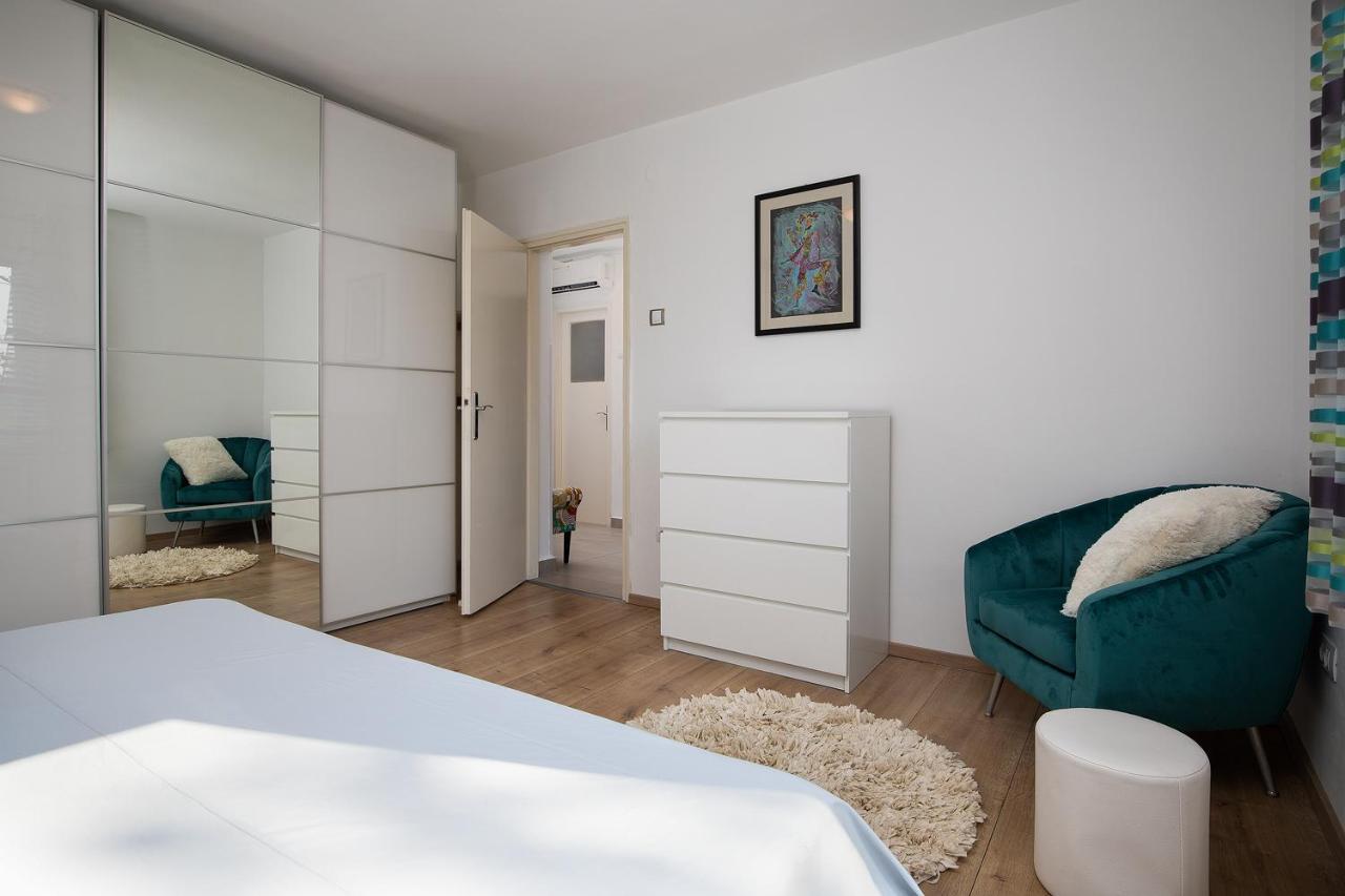 Apartment Kim Pula Bagian luar foto