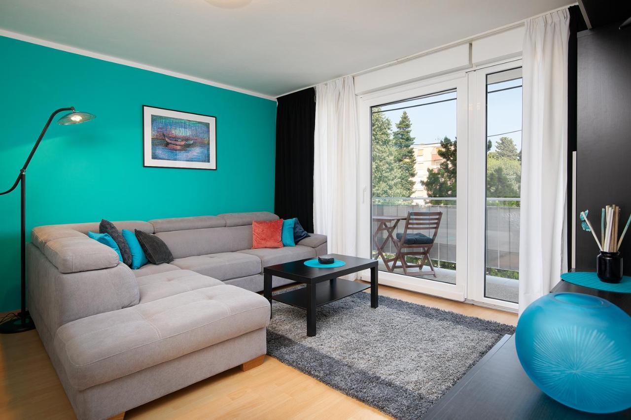 Apartment Kim Pula Bagian luar foto